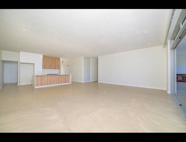 3 BEDROOM APARTMENT TO LET IN SHAKAS ROCK